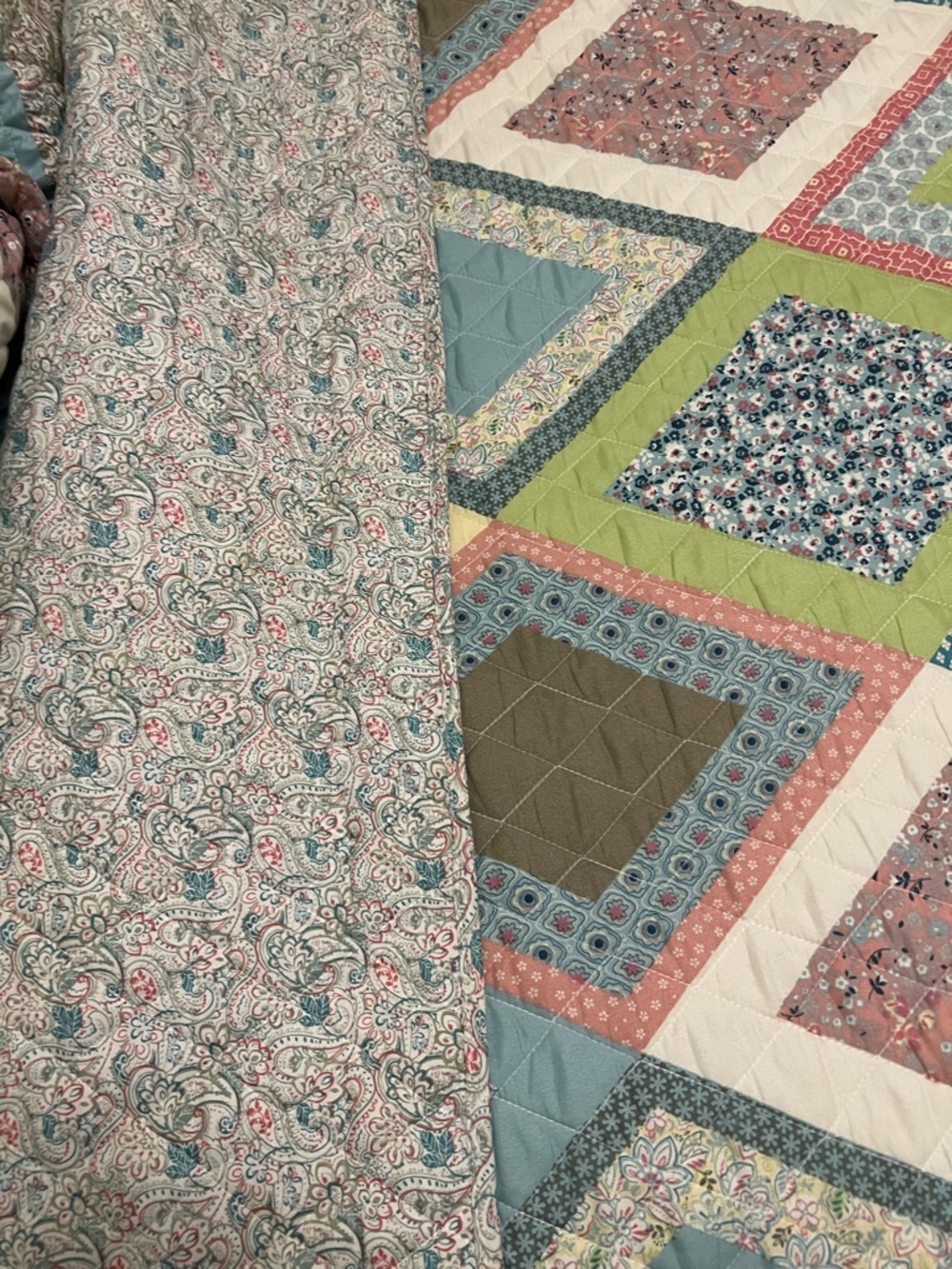 Pastel Multicolored Patchwork 3 pc Quilted Reversible Queen Bedspread w shams - Picture 5 of 5